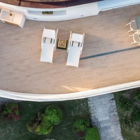 Apartman Sunny Rooftop *