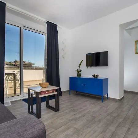 Apartment Sunny Rooftop