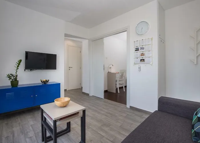 Sunny Rooftop Apartment Split